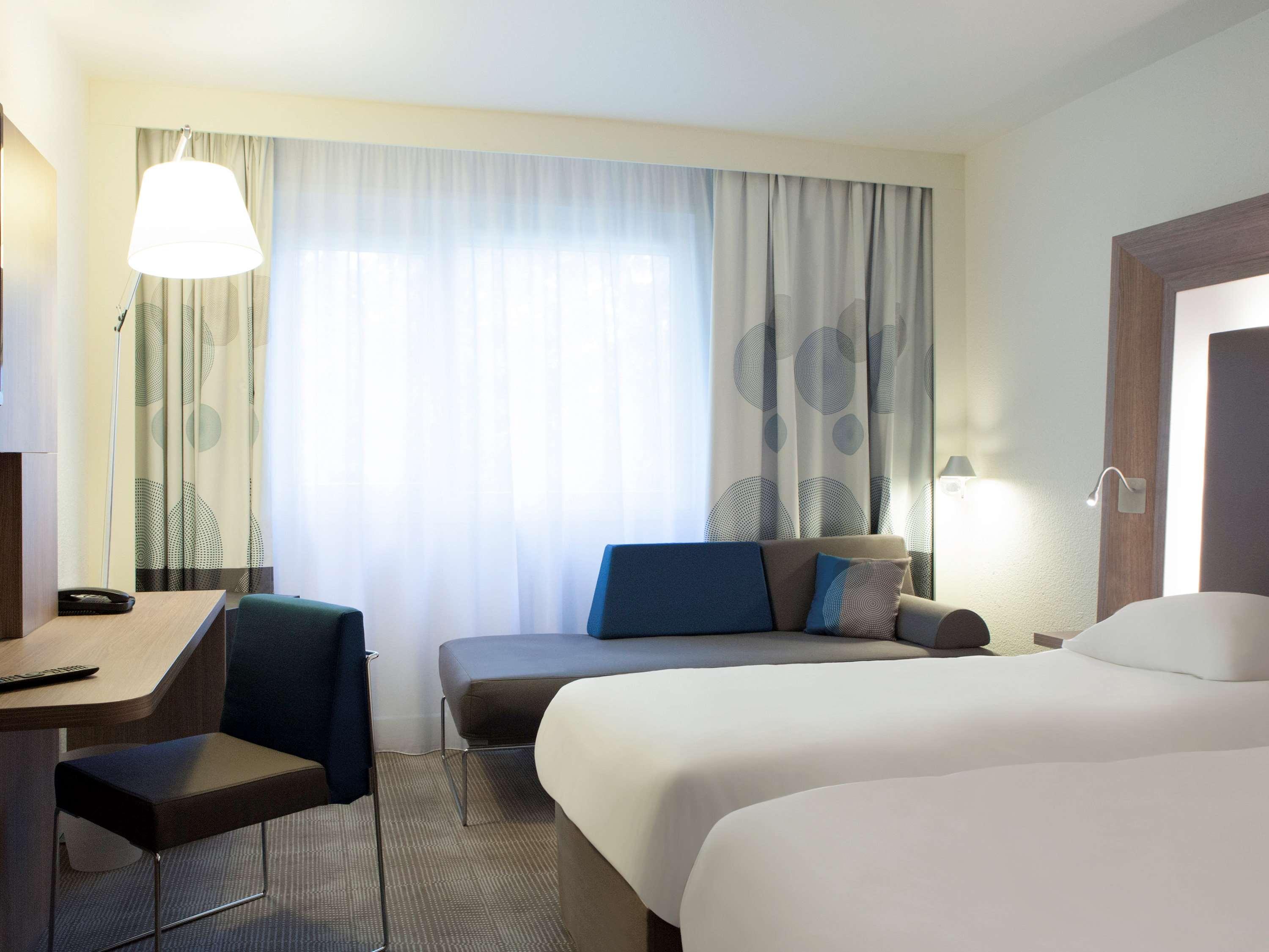 Novotel Paris La Defense Esplanade 4*