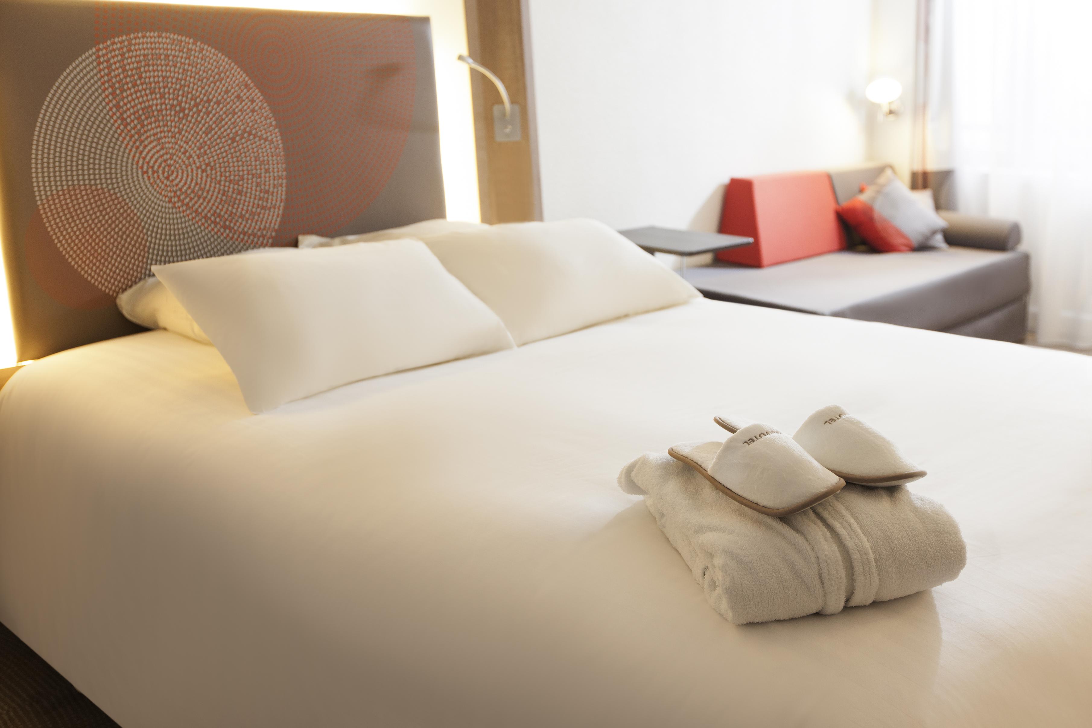 Novotel Paris La Defense Esplanade Hotel Courbevoie