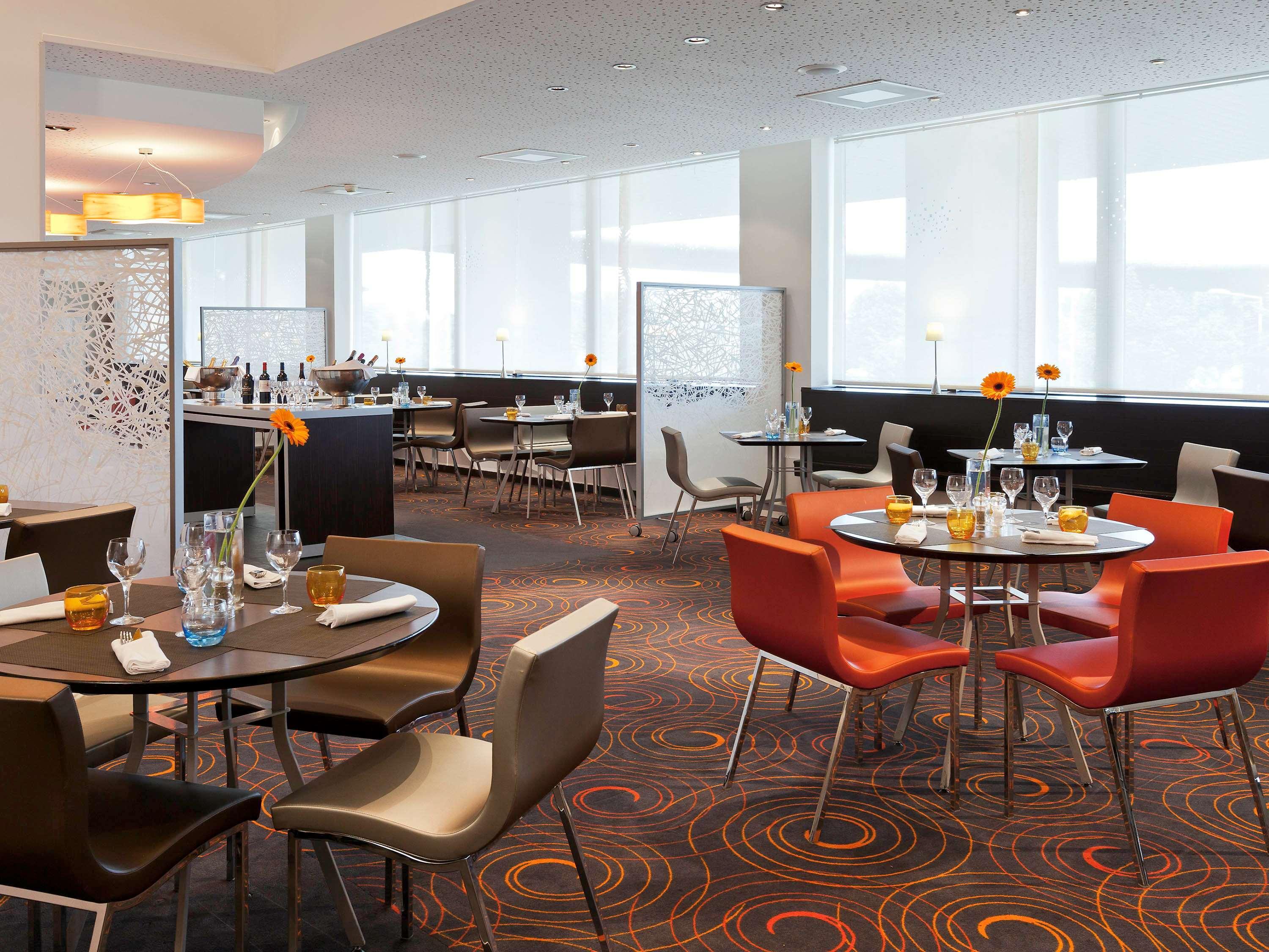 Hotel Novotel Paris La Defense Esplanade 4*