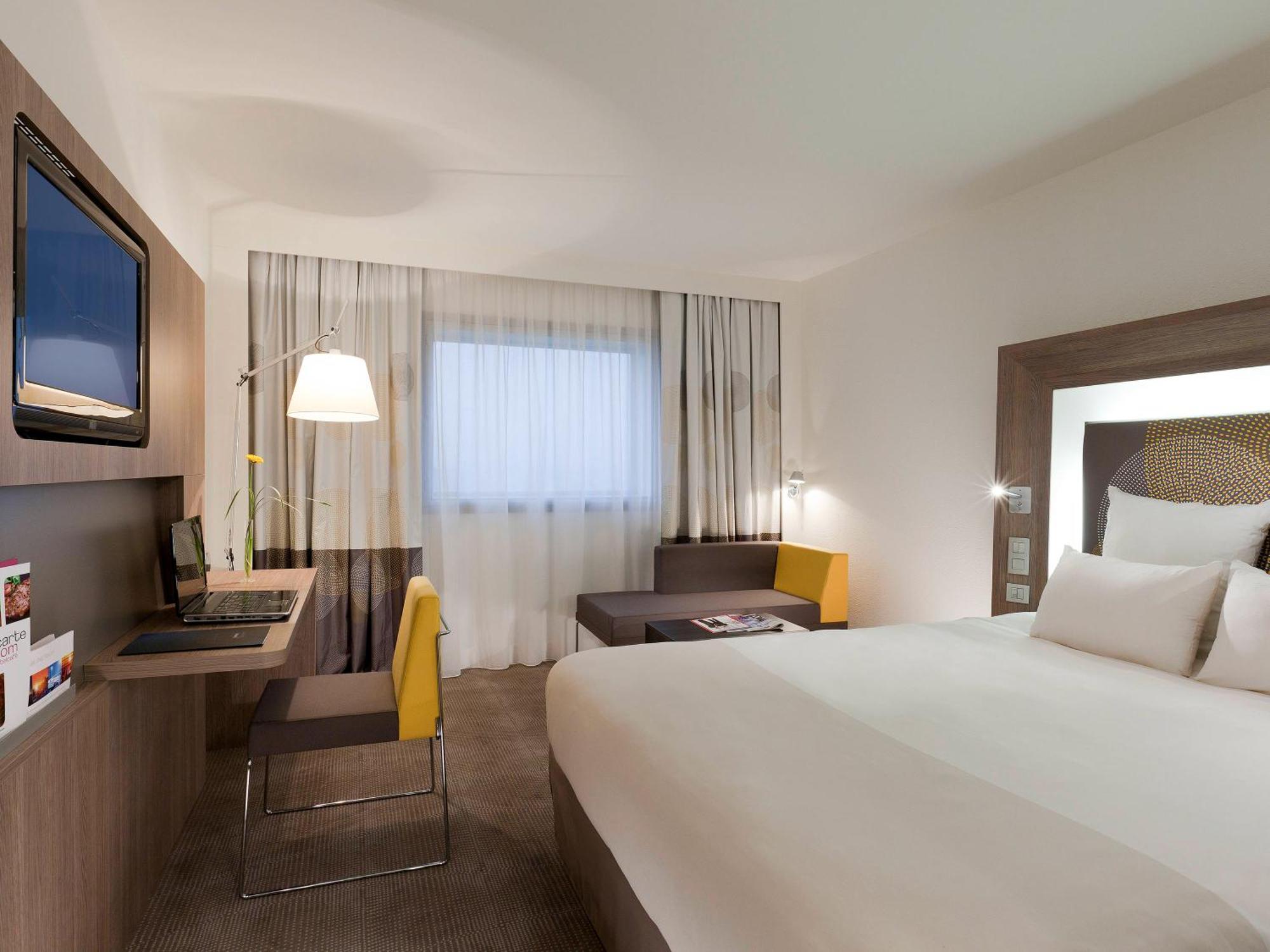 Hotel Novotel Paris La Defense Esplanade 4*