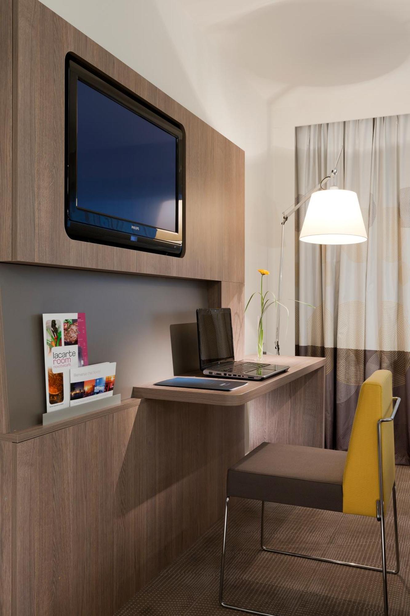 Novotel Paris La Defense Esplanade 4* Courbevoie