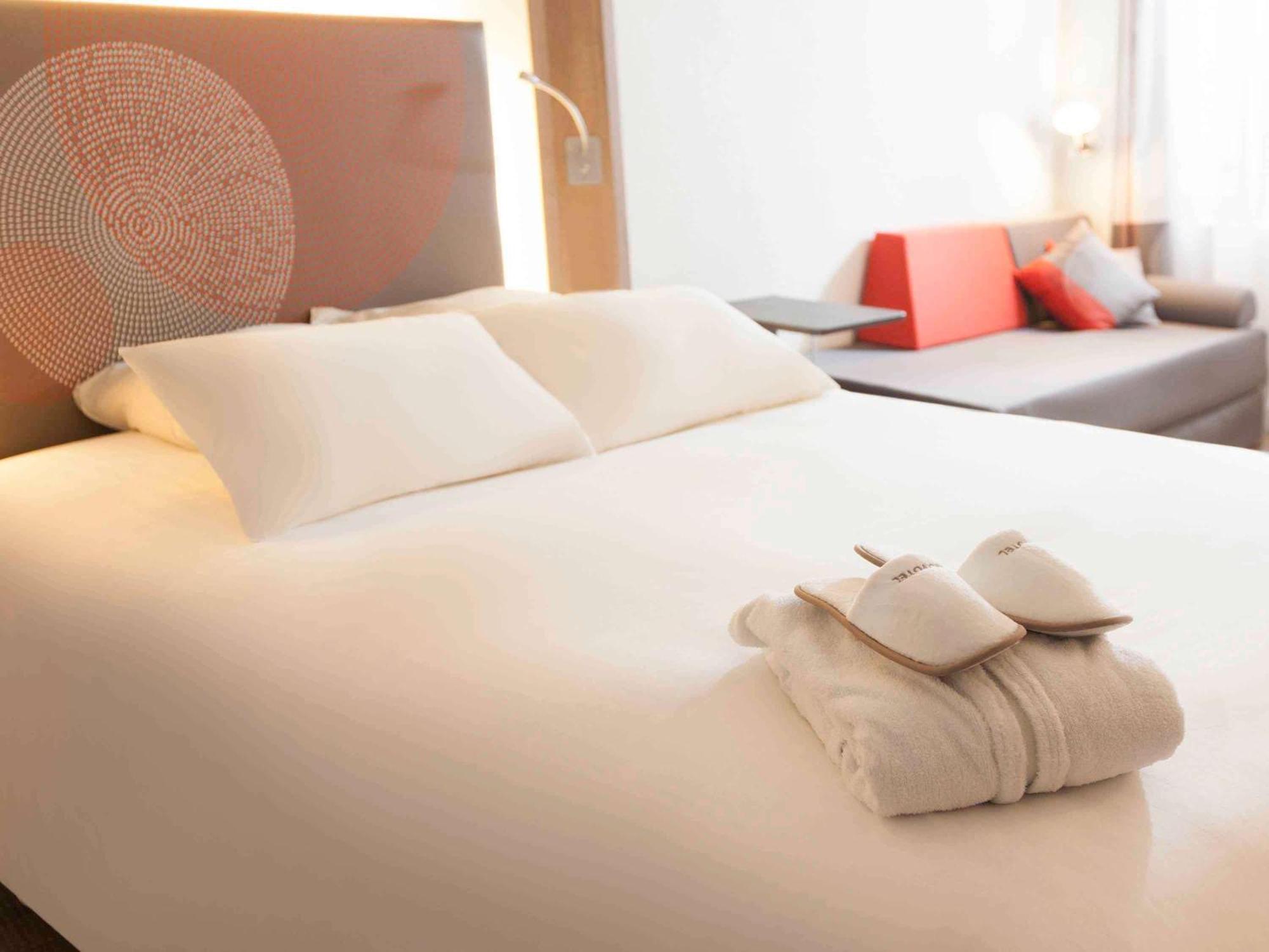 Novotel Paris La Defense Esplanade Hotel